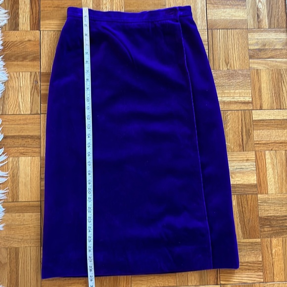 Vintage Yves Saint Laurent Royal Purple Velvet Wrap Skirt Sz 40 EUC - Picture 9 of 10